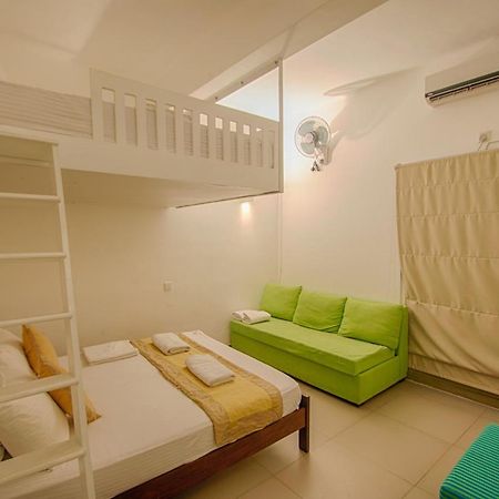 My Story Hostel Коломбо Екстер'єр фото